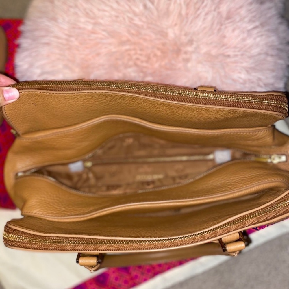 Tory Burch Brown Handbag - Picture 2 of 4